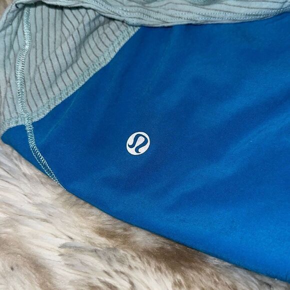 Lululemon blue striped running shirt | Sz 4 - Picture 5 of 6